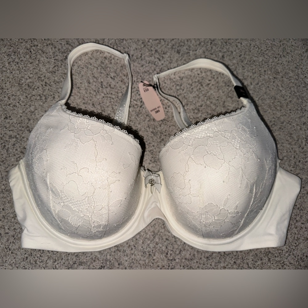 NWT Victoria's Secret Body By Victoria Lined Demi bra coconut white Lace Silver
